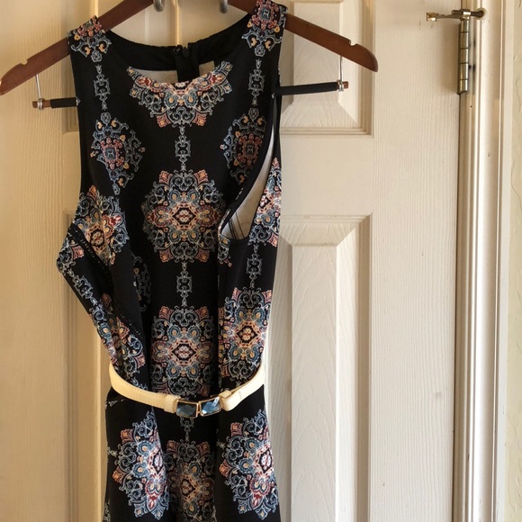 Mossimo Supply Co. Dresses & Skirts - Flattering skater dress